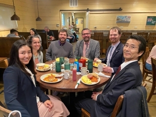 Consul-General at lunch