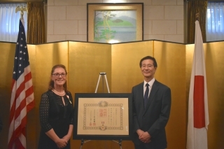 Leigh Weiland and Consul-General